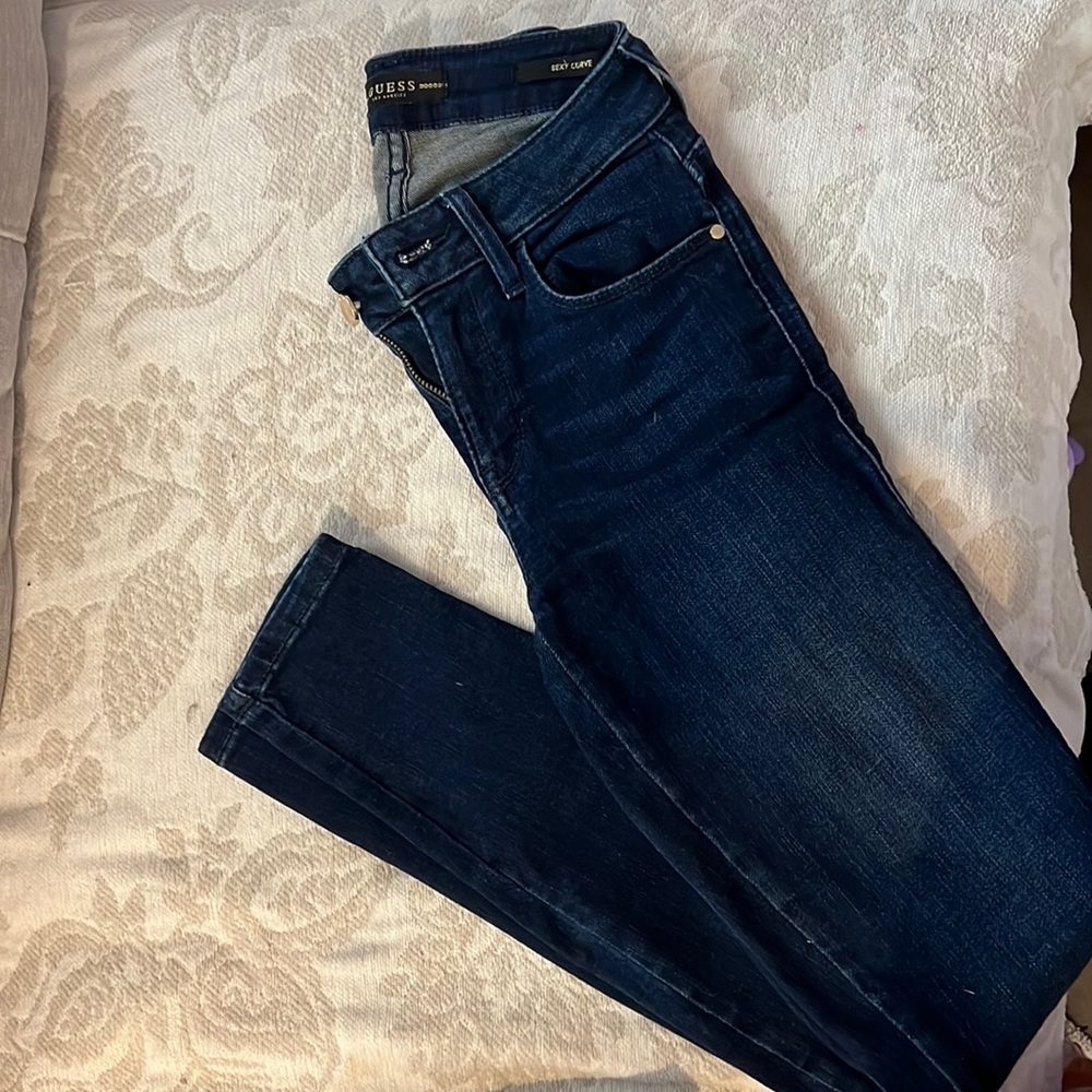 Dark blue Guess skinny jeans sexy curve size 25